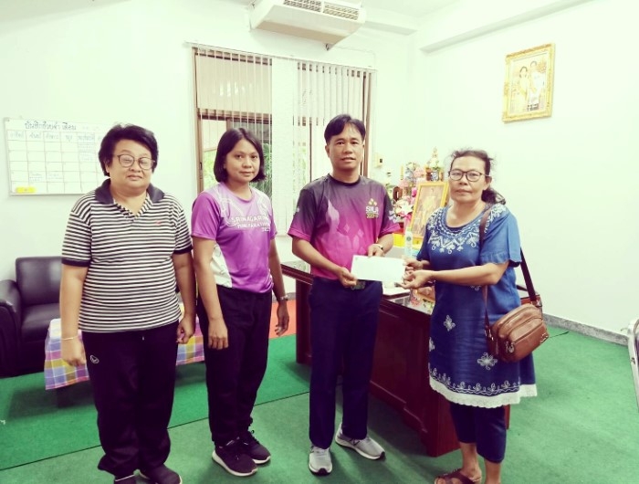 ปลัดเทศบาลตำวังชัย มอบเงินฌาปนกิจสงเคราะห์ กองทุนขยะเป็นบุญ ของสมาชิกเทศบาลตำบลวังชัย ให้แด่ครอบครัวสมาชิกกองทุนขยะเป็นบุญของรายที่เสียชีวิต  เป็นจำนวนเงิน 2,640 บาท