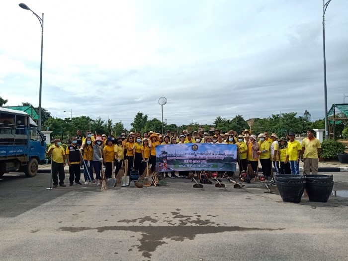 โครงการส่งเสริมการมีส่วนร่วมในการพัมนาสิ่งแวดล้อมในชุมชน กิจกรรมพัฒนาและทำความสะอาดสวนสาธารณะสระหนองกุง วันที่16 ตุลาคม 2563 ณ สวนสาธารณะสระหนองกุง