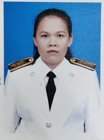 นางธิราวัลย์  ดวงคำรัตน์